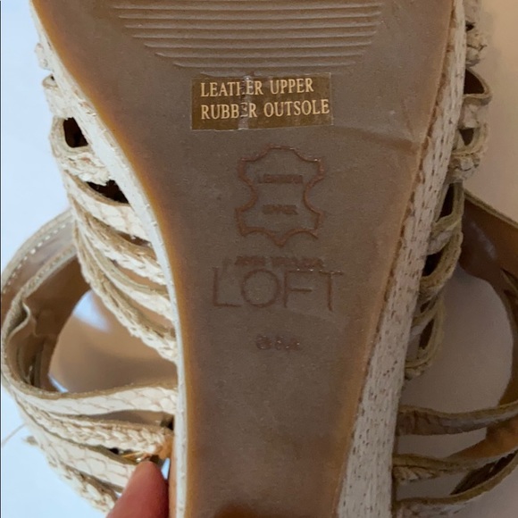 Ann Taylor Loft leather sandal heel platform - Picture 6 of 8